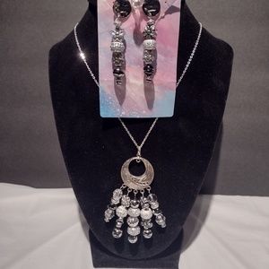 BEAUTIFUL JEWELRY SET NECKLACE AND EARRING